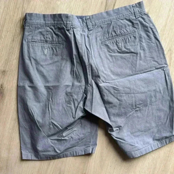 J. Crew Club gingham print shorts size 34w and 10.5”L - Picture 3 of 3